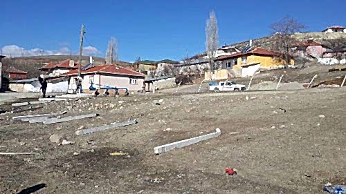 Kürşat Tel Örgü Beton Direk Dikme İşi Bezirhane Mahallesi 