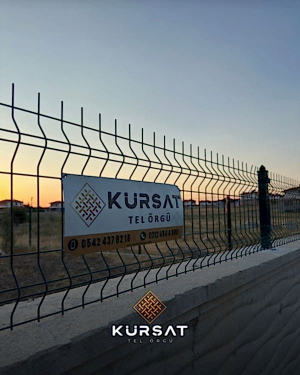 panel çit, kafes tel, dikenli tel, beton direki, çimçit